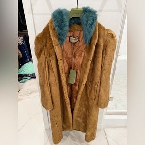 NWT| $13,500 RARE Gucci Brown Faux Fur Coat with Teal Fur Collar (42)
